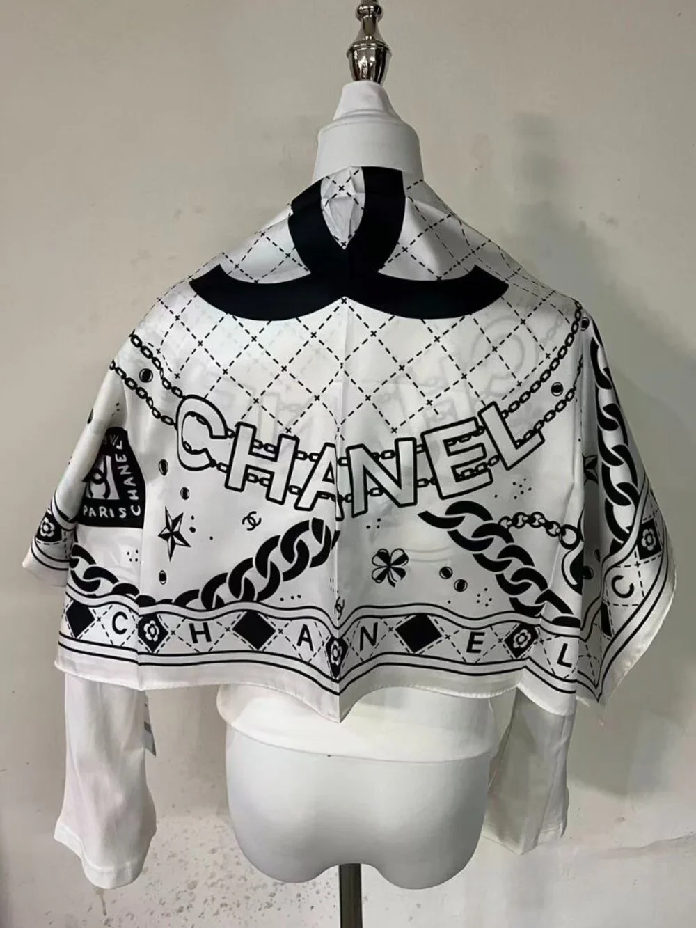 Chanel White CC Logo Silk Scarf 90cm - Picture 6 of 6